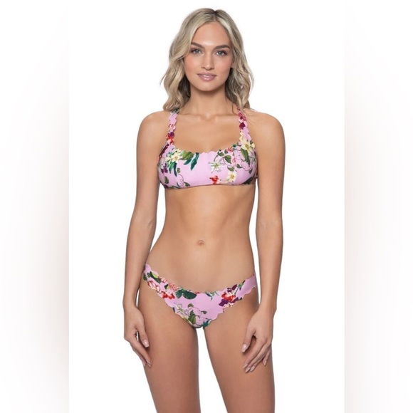 PQ Swim NWT D-Cup Bikini Top - 🌸Summer Hibiscus Reversible Seamless Wave Halter - Picture 1 of 12
